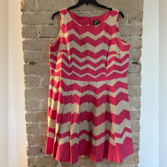 Taylor Dresses & Skirts - Taylor Pink and Cream Textured Dress